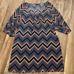 Glam Sz L Peekaboo Sleeve Dress